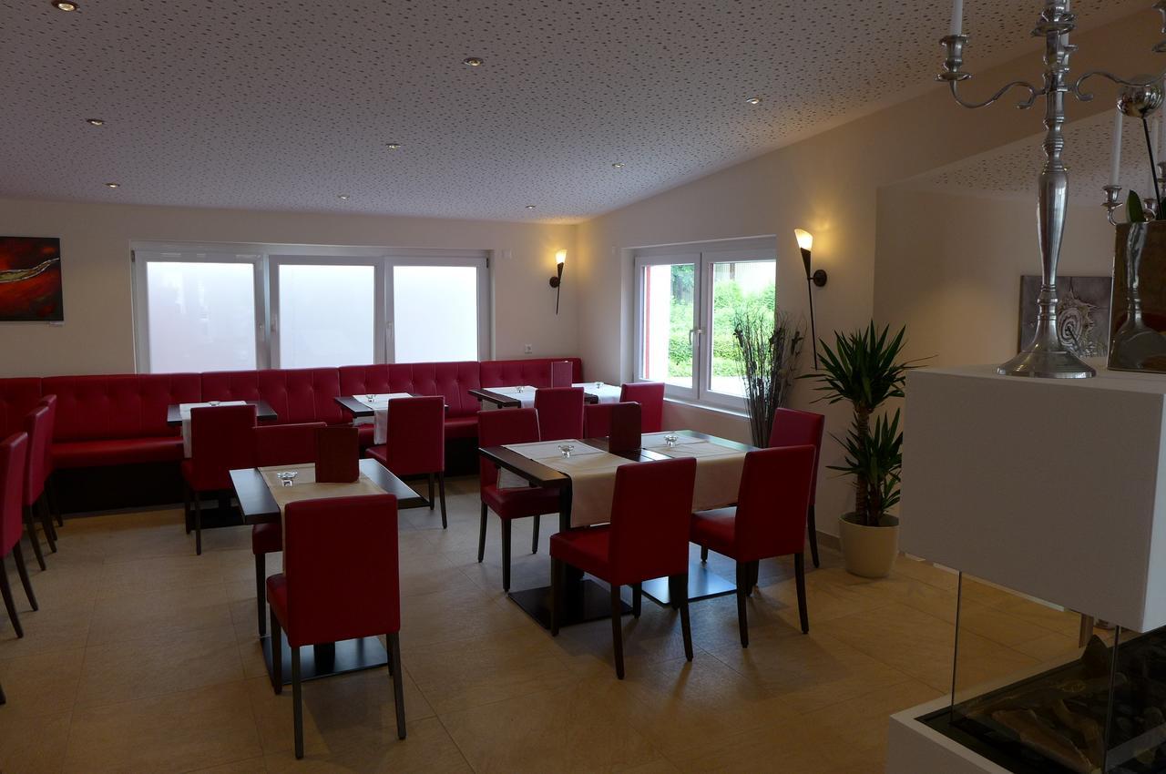 Hotel&Ristorante Passarelli Warthausen Kültér fotó