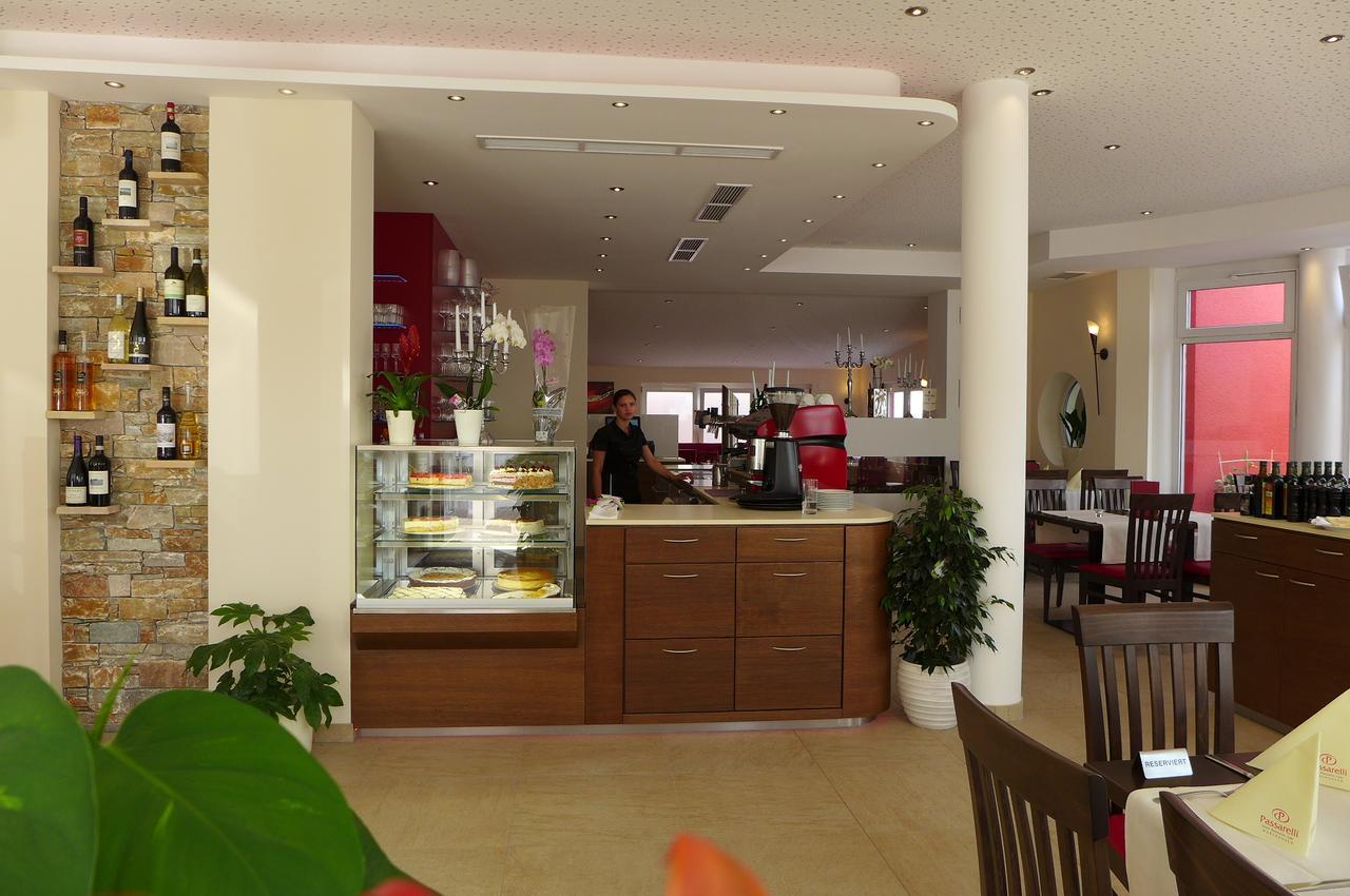 Hotel&Ristorante Passarelli Warthausen Kültér fotó