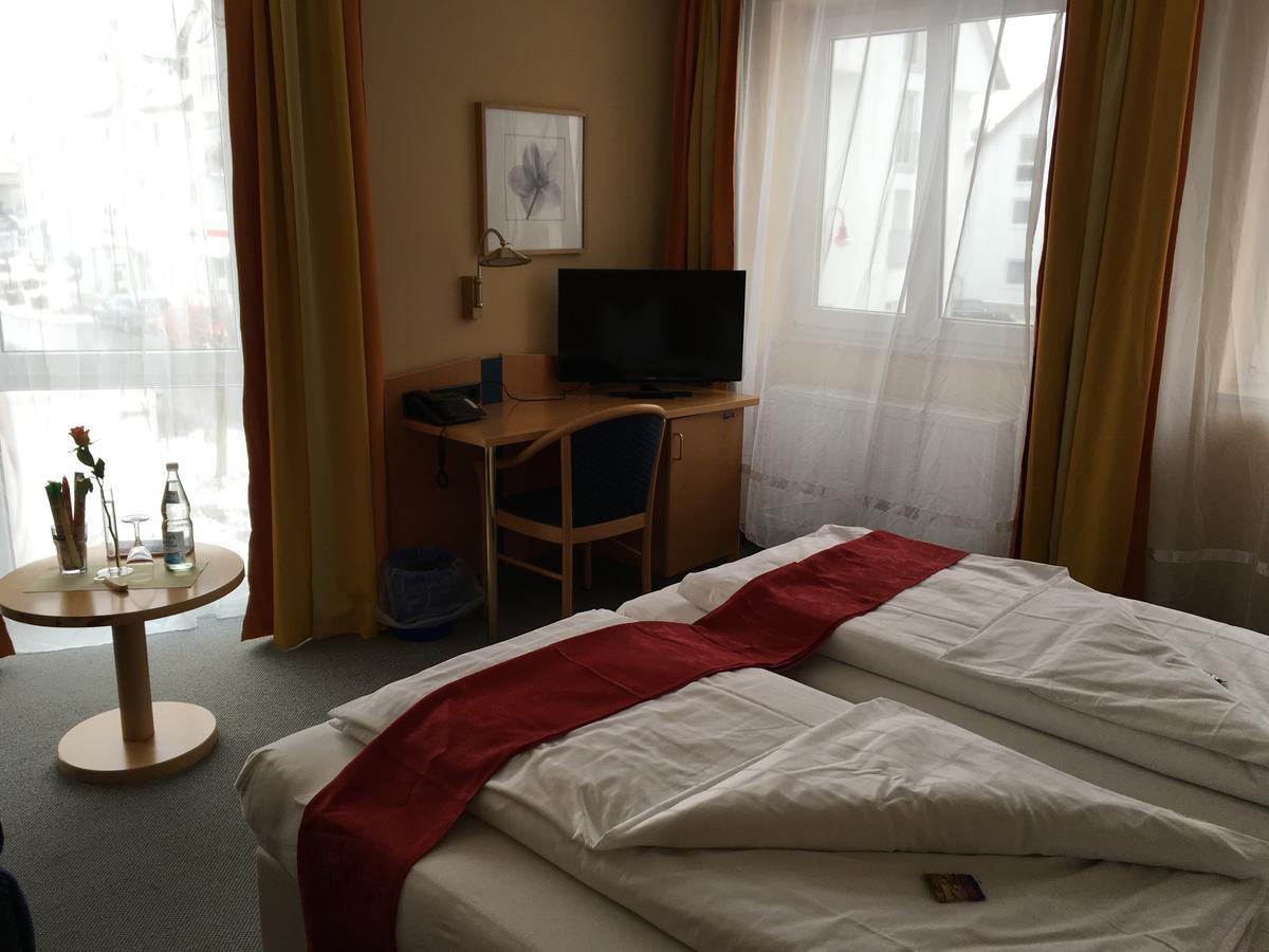 Hotel&Ristorante Passarelli Warthausen Kültér fotó